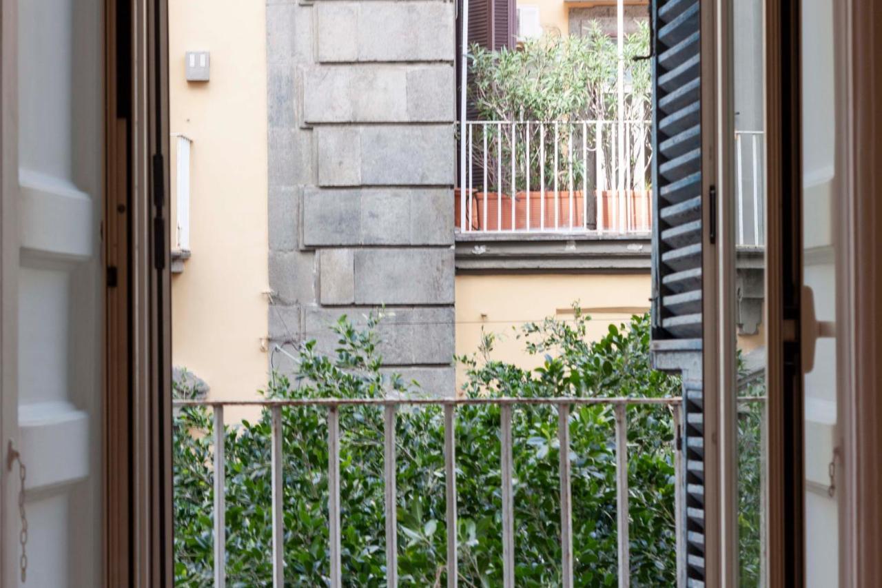Un Rifugio Romantico A Napoli エクステリア 写真